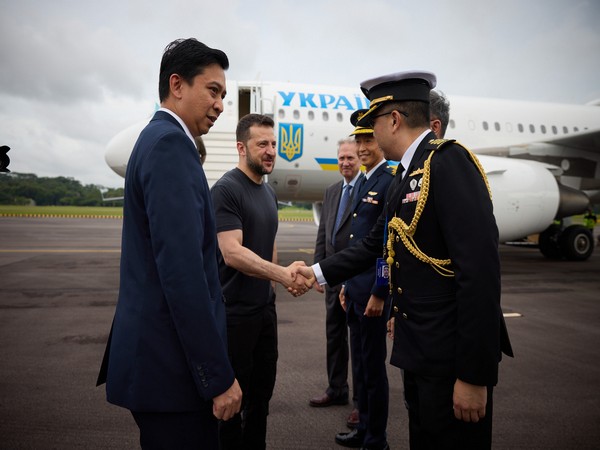 Zelenskyy arrives in Singapore, set to address Shangri-La Dialogue on Sunday (Photo/X@ZelenskyyUa)