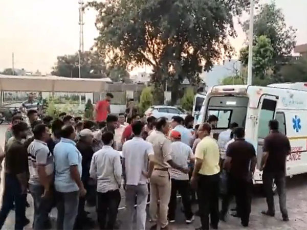 Injured being brought to hospital (Photo/ANI)