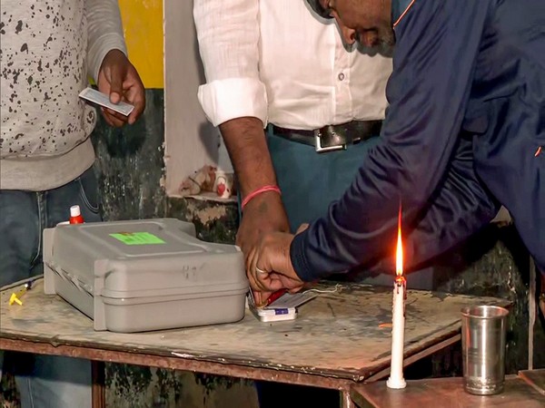 EVM being sealed and secured at a polling booth (File Photo/ANI)