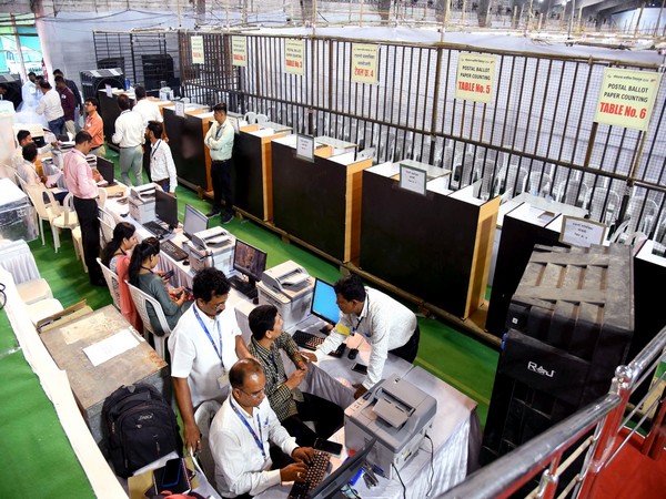 Polling officials (File Photo/ANI)