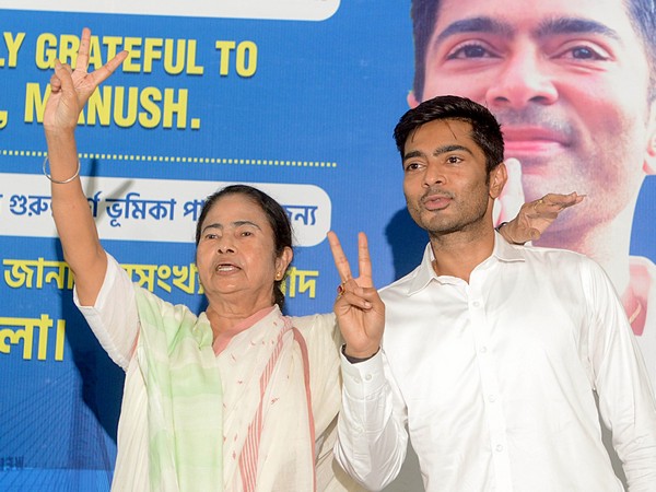 West Bengal CM Mamata Banerjee with Abhishek Banerjee (File Photo/ANI)