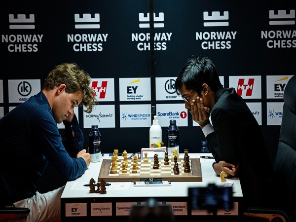 Magnus Carlsen and R Praggnanandhaa during Round 8 of Norway Chess (Image: Norway Chess)