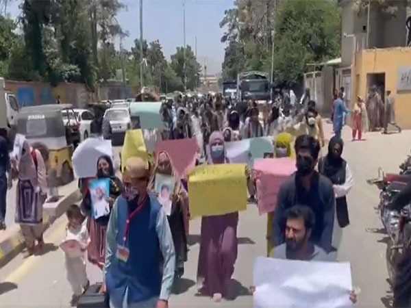 Baloch families raise voices against abductions (Photo/X@BalochYakjehtiC)
