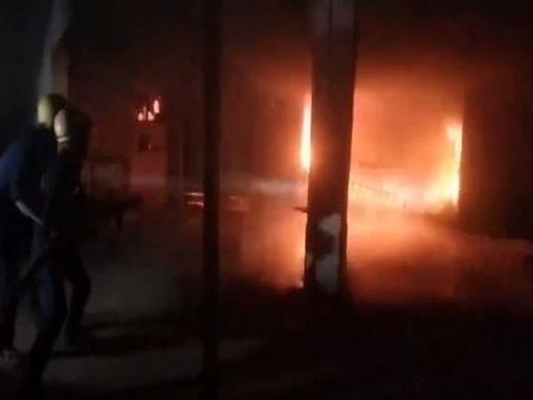 Fire breaks out at 4 shops in Gujarat's Bhavnagar (Photo/ANI)