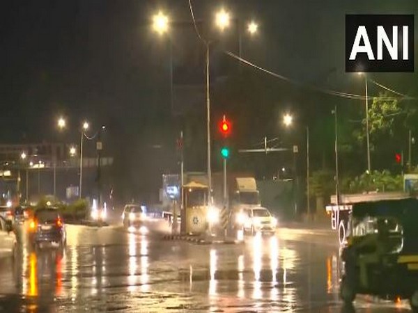 Several parts of Mumbai experienced rainfall on Saunday (Photo/ANI)