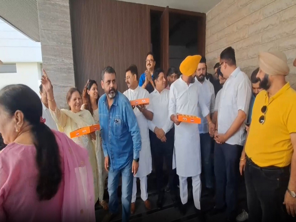 Celebrations in the house of BJP leader Ravneet Singh Bittu. (Photo/ANI)