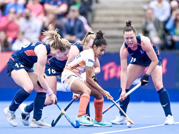 India in action against Great Britain during FIH Pro League 2023/24 (Image: HI)