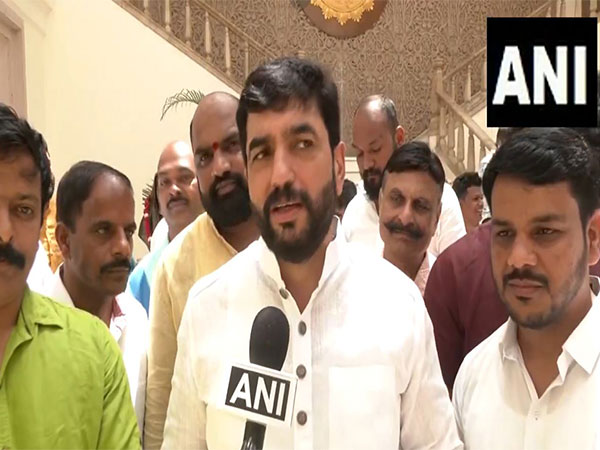 Newly appointed Minister of State and Bharatiya Janata Party leader Murlidhar Mohol (Photo/ANI) 