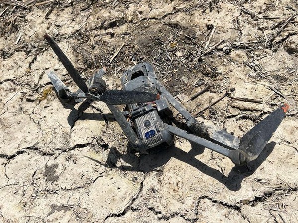 BSF recovers China-made drone in Punjab's Tarn Taran district (Photo X/ BSF)      