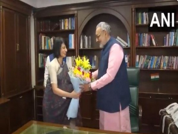 Giriraj Singh takes charge as Union Textiles Minister on Tuesday (Photo/ANI)