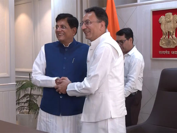 Union Minister Piyush Goyal with MoS Ministry of Commerce and Industry, Jitin Prasada (Photo/ANI)