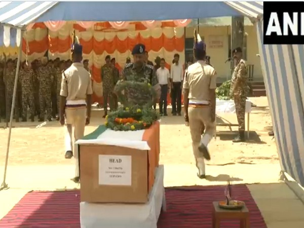 Last respects being paid to CRPF jawan Kabir Das Uikey (Photo/ANI)