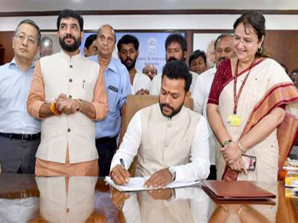 TDP leader Kinjarapu Rammohan Naidu assumes charge of Ministry of Civil Aviation. (Photo: PIB)