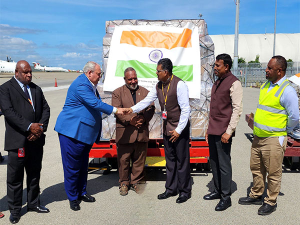 PNG Foreign Minister Justin Tkatchenko receiving the Indian aid (Photo: X @ind_png)