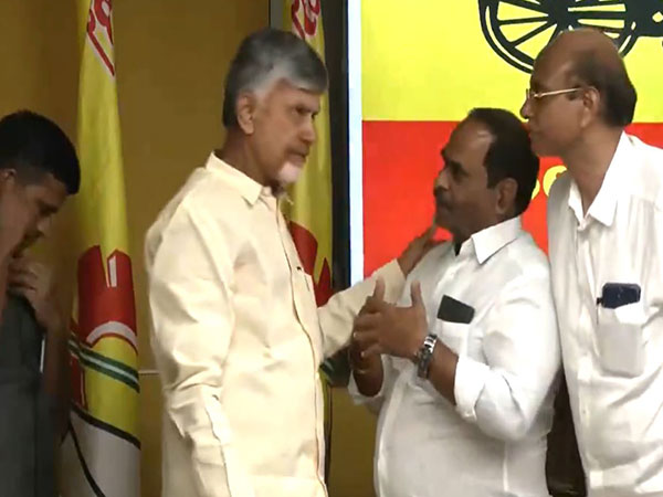 Andhra Pradesh Chandrababu Naidu interacted with the party workers (Photo/ANI)