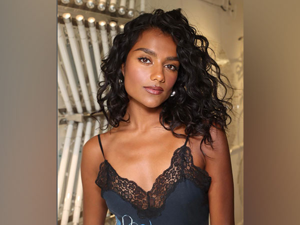 Simone Ashley (Image source/Instagram) 