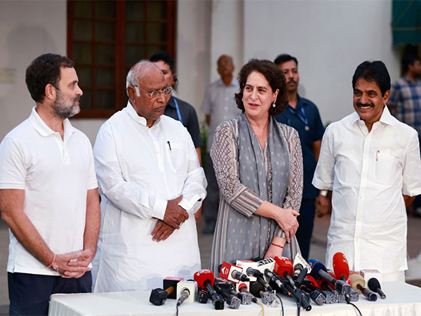 Congress leader Rahul Gandhi with Mallikarjun Kharge and Priyanka Gandhi outside the party headquarters in Delhi (File Photo/ANI)