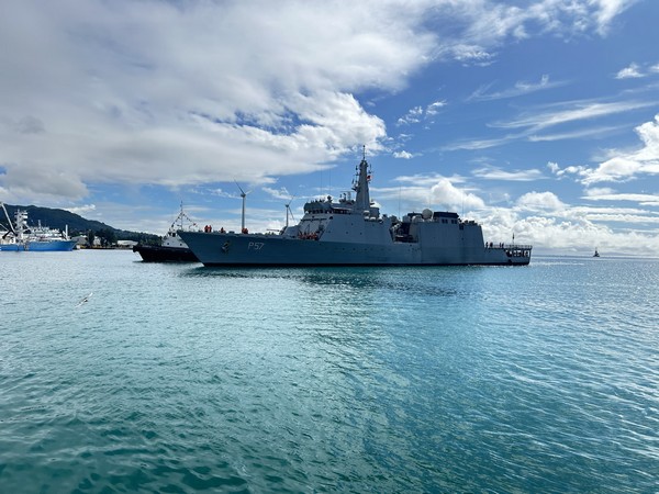 INS Sunayna visits Port Victoria in Seychelles (Photo credits: Ministry of defence) 