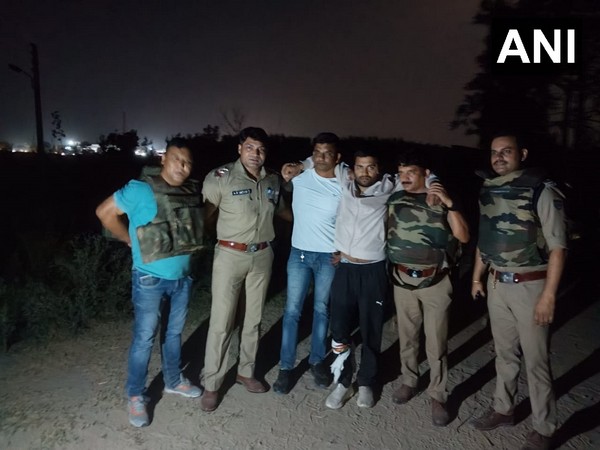 Uttarakhand police with accused arrested in connection with murder case in Dehradun (Photo/ANI)