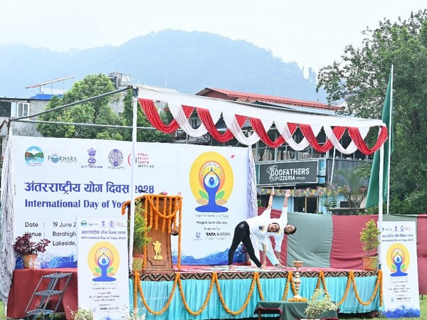 A yoga demonstration was organised on the banks of Phewa Lake (Photo/Indian Embassy in Nepal)