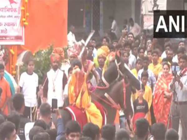 Celebrations on 351st anniversary of Chhatrapati Shivaji Maharaj's coronation in Maharashtra's Nagpur (Photo/ANI)