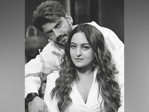 Sonakshi Sinha, Zaheer Iqbal (Image source: Instagram)