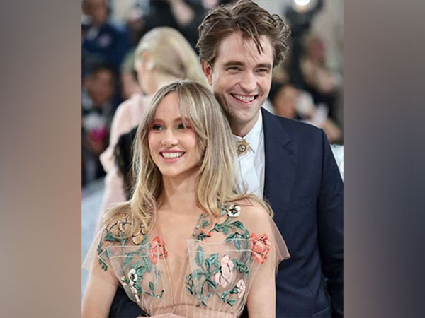 Robert Pattinson, Suki Waterhouse (Image source: Instagram)