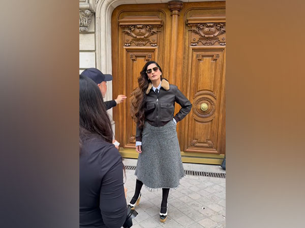 Sonam Kapoor (image source: instagram/sonamkapoor)