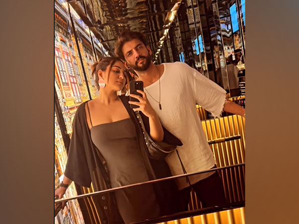 Sonakshi Sinha, Zaheer Iqbal (image source: instagram/aslisona)