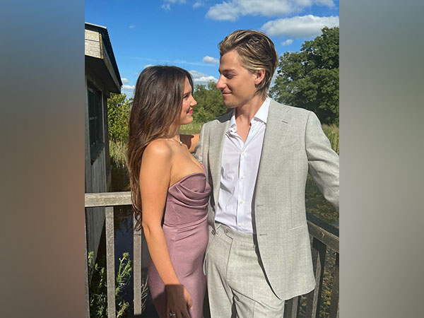 Millie Bobby Brown with husband Jake Bongiovi (image source: instagram/milliebobbybrown)