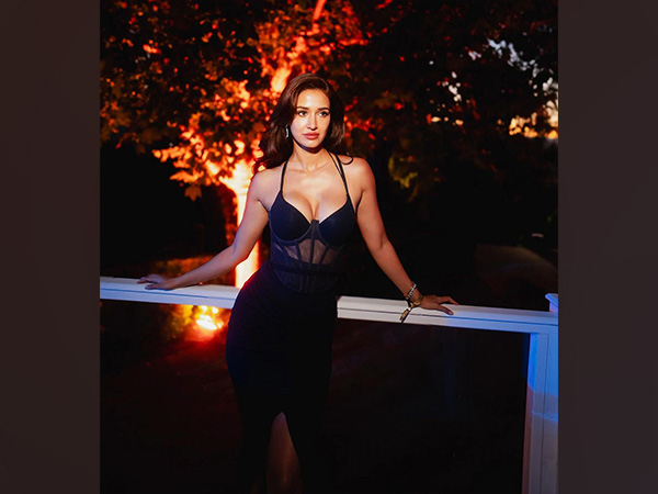 Disha Patani (Image source: Instagram)