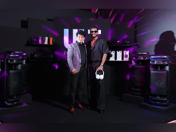 Sunil Nayyar Managing Director Sony India with King Brand Ambassador of Audio Category at launch of ULT POWER SOUND series