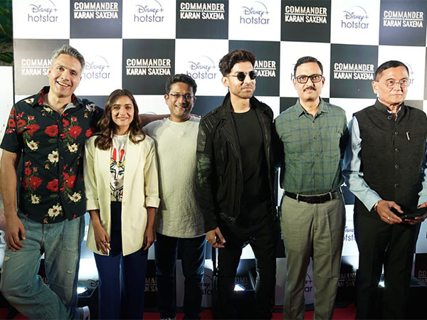 Team of Commander Karan Saxena with dignitaries of Mumbai Police Force (Image source: Team of Disney+ Hotstar)