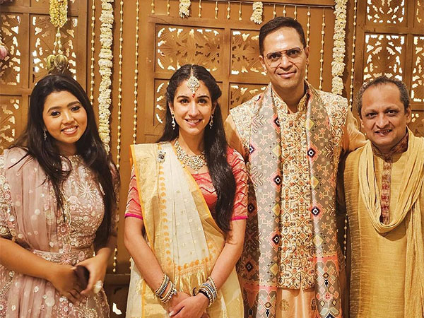 Singer Nikita Waghela with Radhika Merchant (image source: instagram/nikitaawaghela_)