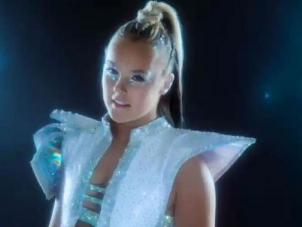 JoJo Siwa (image source: instagram/itsjojosiwa)