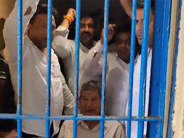 Former Chief Minister Harish Rawat, Congress members detained (X/@harishrawatcmuk)