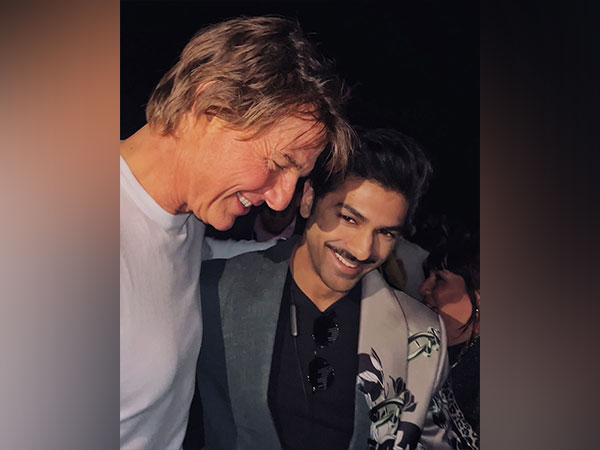 Taha Shah Badussha with Tom Cruise (image source: instagram/taahashah)