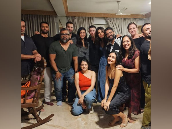 Priyanka Chopra with family and friends (Image source: Instagram)