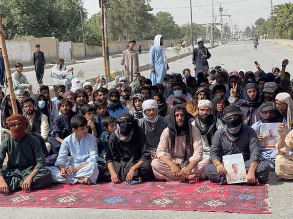 Protesters hold sit-in camp in Quetta against the enforced disappearance of Zaheer Ahmed (Image Credit: X/@MahrangBaloch_)