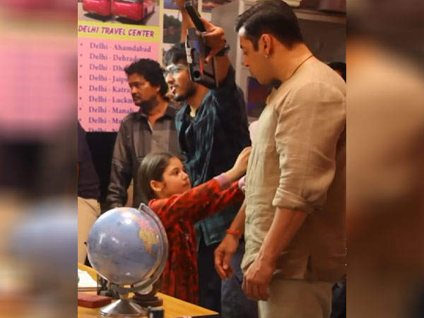 Salman Khan, Harshaali Malhotra (image source: instagram/skfilmsofficial)