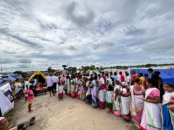IIFL Foundation Distributes Relief to 1,800 People in Flood Affected Dibrugarh