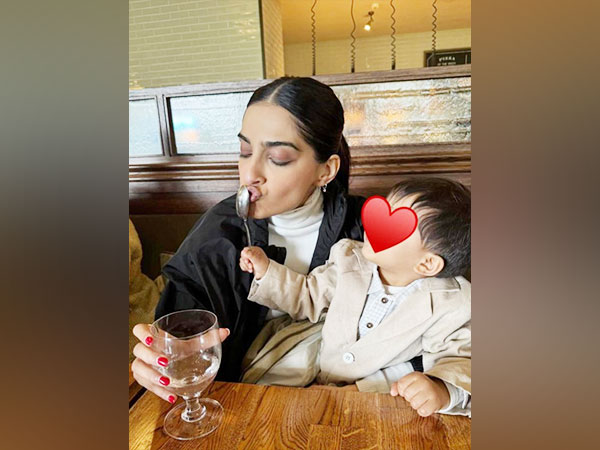 Sonam Kapoor Kapoor with son Vayu Kapoor Ahuja (image source: instagram)