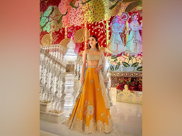Manushi Chhillar in Osaa by Adarsh