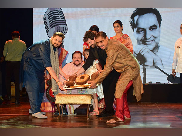 ISAMRA Sangeetmay Baithak Celebrates the 101st Birthday of Mukesh Ji