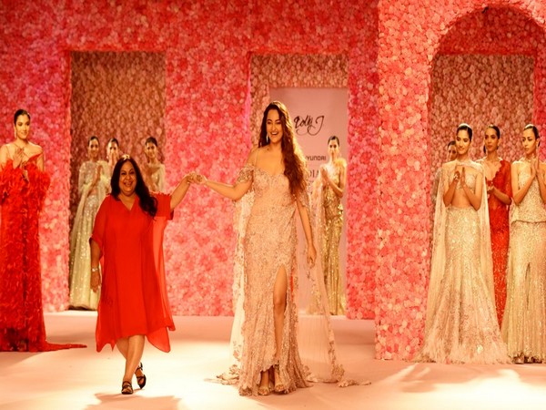 Dolly J, Sonakshi Sinha (Image source/ANI) 