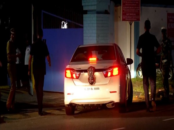 Kerala Governor leaves for landslide hit Kozhikode by IAF Aircraft  (Photo/ANI)