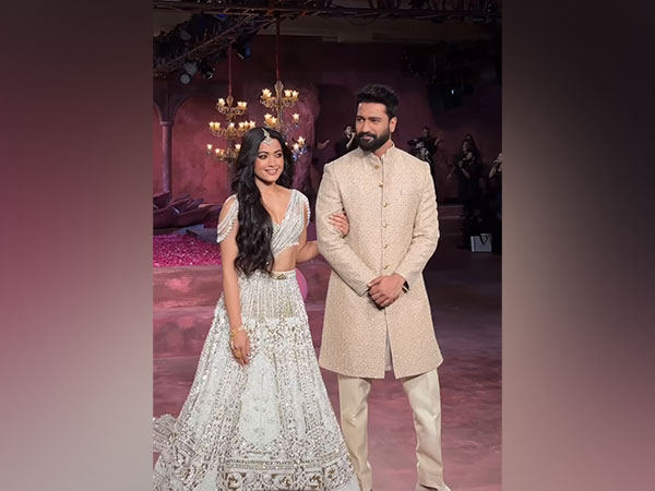 Rashmika Mandanna, Vicky Kaushal (Image Source: FDCI/Instagram)