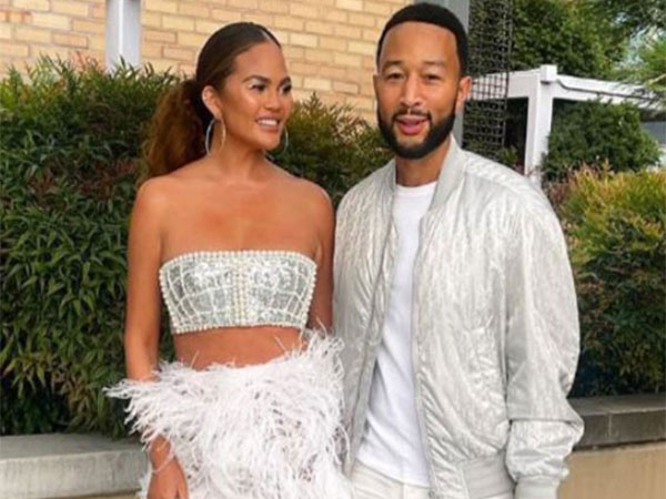 
    Chrissy, John reveal son's Type 1 Diabetes diagnosis
    