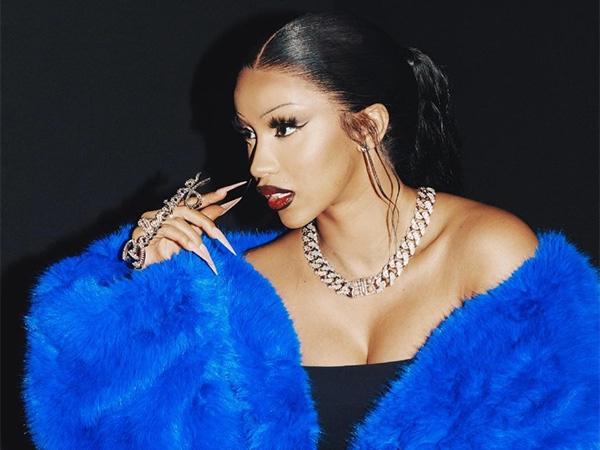 Cardi B announces pregnancy after filing for divorce from Offset