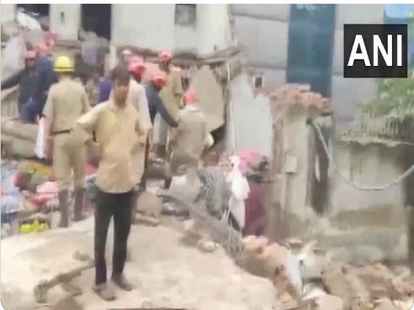 3 killed in building collapse in Jahangirpuri industrial area (Photo/ANI)